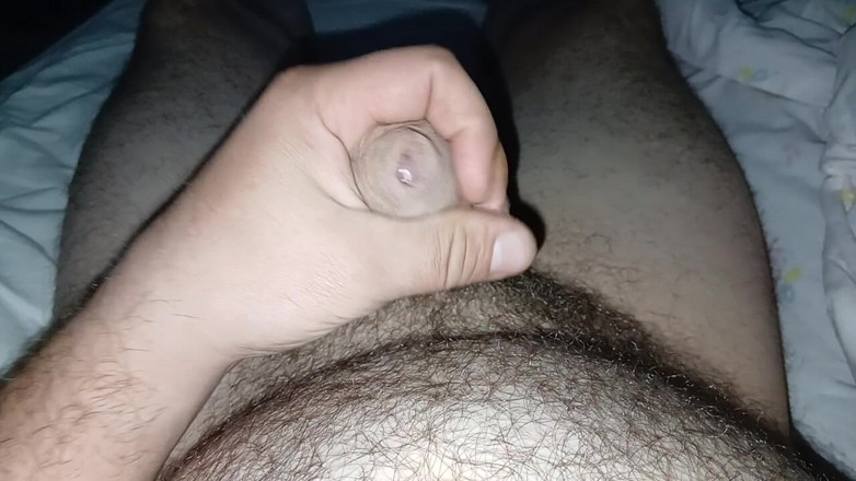 Uhri: Masturbace a záběr zblízka na výstřik