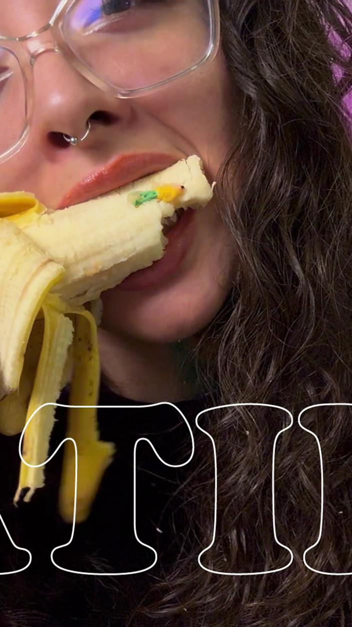 Pedazodchicle: I Found a Shrunken Man Among My Fruit; I Ate...