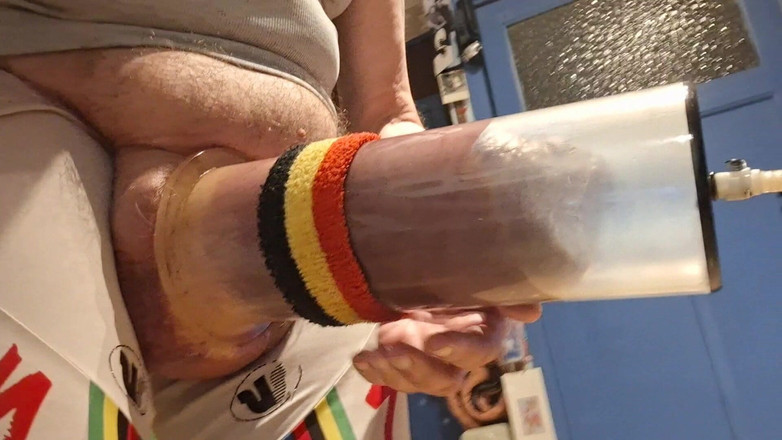Monster_Meat_: Ejaculare extremă a, partea 69