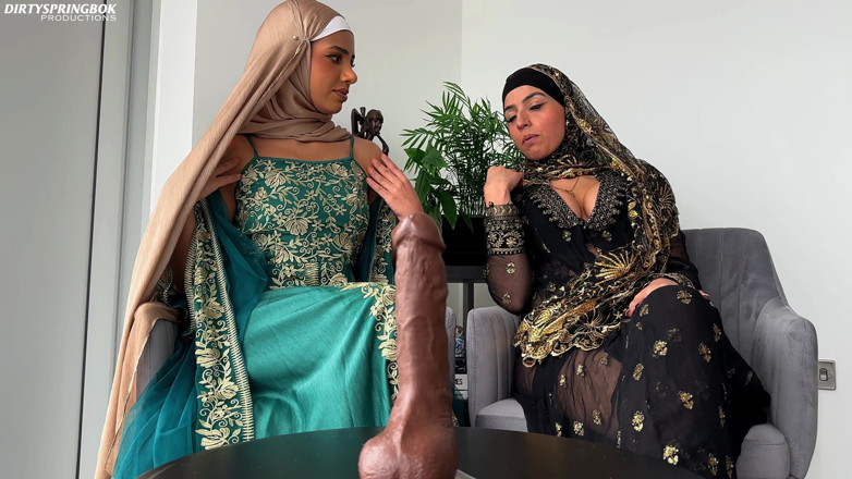 Aaliyah Yasin: Dwie dziwki Hijabi dają ci joi