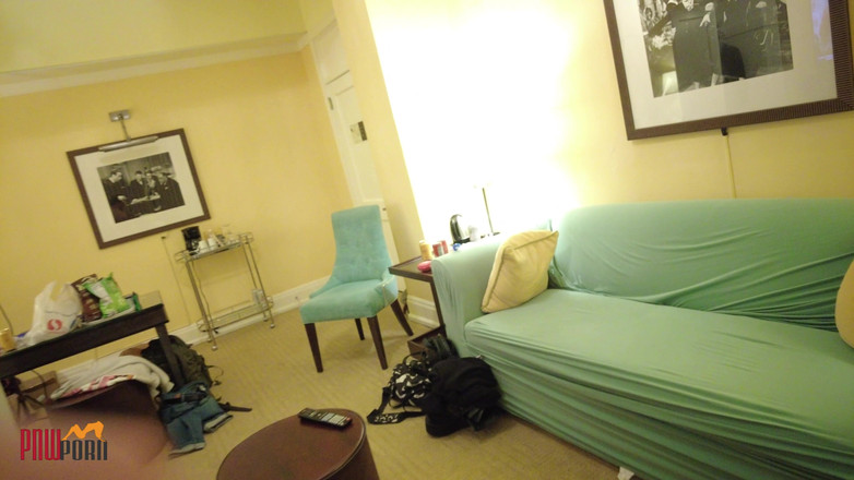 PNW Porn: 三个荡妇被分享的幕后花絮