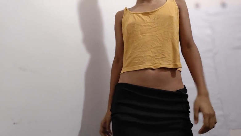 desigirl93: Rabuda saltando, buceta apertada é deliciosa