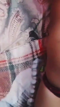 Desi indisk priya bhabhi knullade hårt ensam hemma