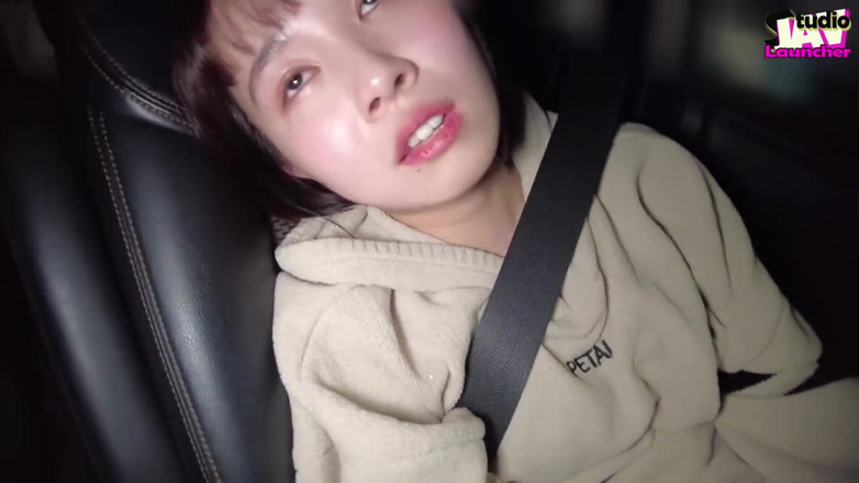 Studio JAV Launcher: Open-air pulse-a pencipta yang lembut gemetar, bocor, dan bersinar di...