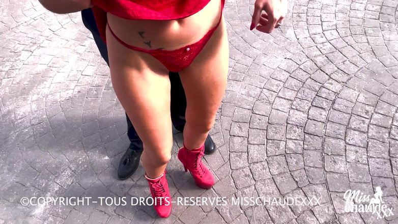 Misschaudexxx: Misschaudexxx, Je Suce Et Je Baise Au Bord De La...