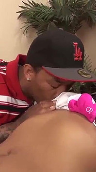 Scene cu curve fierbinți și pule negre mari # 2 - film complet