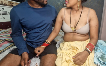 Neelima69: Real follada amigo madrastra mallu tía