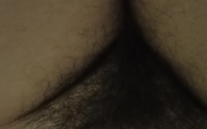 BW_Dolphin: 毛茸茸的阴户和bellybutton