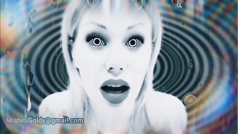 Goddess Misha Goldy: Fantasi real-time interaktif yang berbahaya!