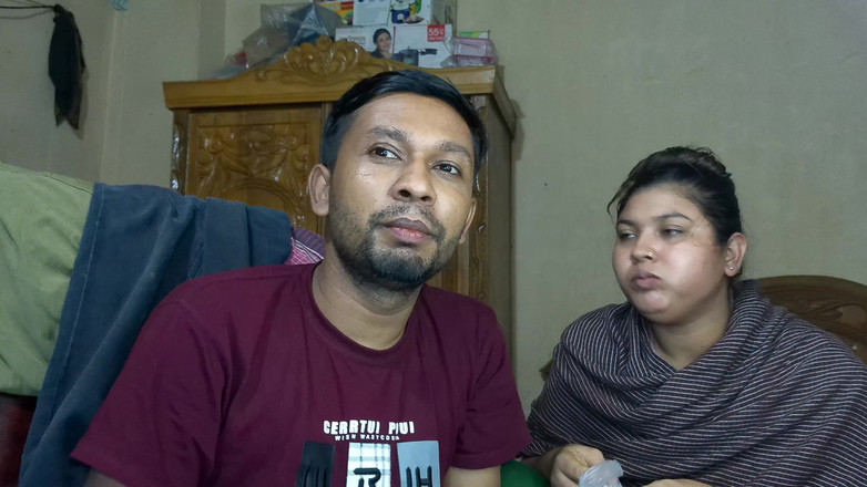 Desi Video BD: Une bhabhi indienne sexy seule à la maison, temps rapide