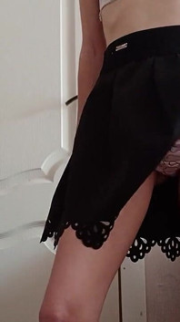 Big and Skinny Girlfriends Masturbate and Cum Quickly