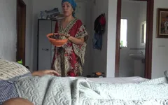 Married Kurdish Cleaning Maid Lets Tourist Cum in Her Mouth