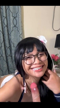 Met an E-girl From a Dating App