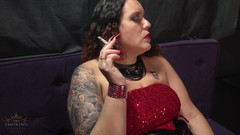 Lilli Cukierek Cox: Eu vou esperar por você, fumando Newport e pensando em...