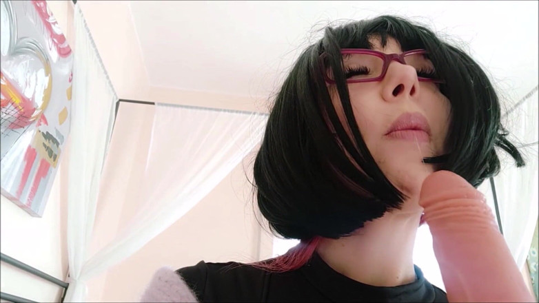 savannahamatoriale: Let me suck your...