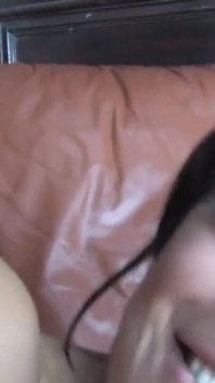 Morena traviesa con gran culo follada en su coño caliente