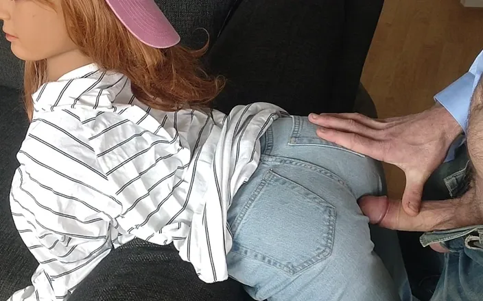 Adventuremacmax: Dry Humping Her Little Bubble Butt