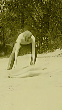 Das Sandbad 일명 모래 목욕 4K로 복원.