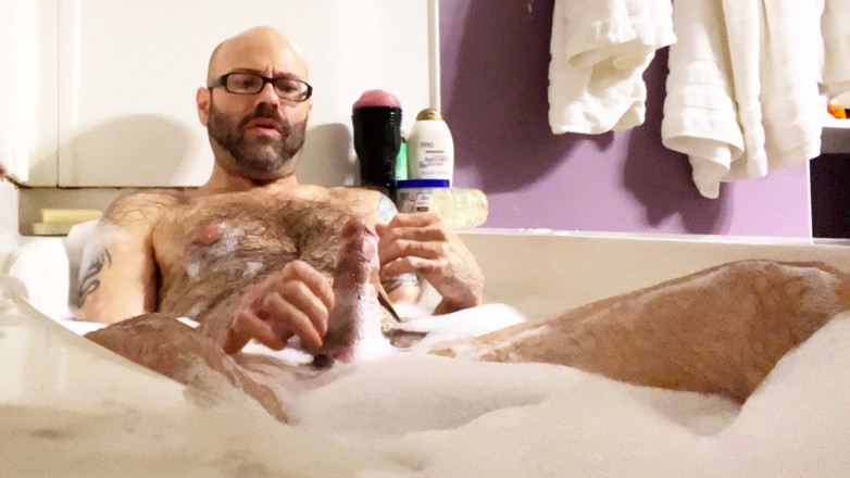 Hairy Wolfe: Rub a Dub Dub a Handsome Hairy Horny Stepdaddy in...