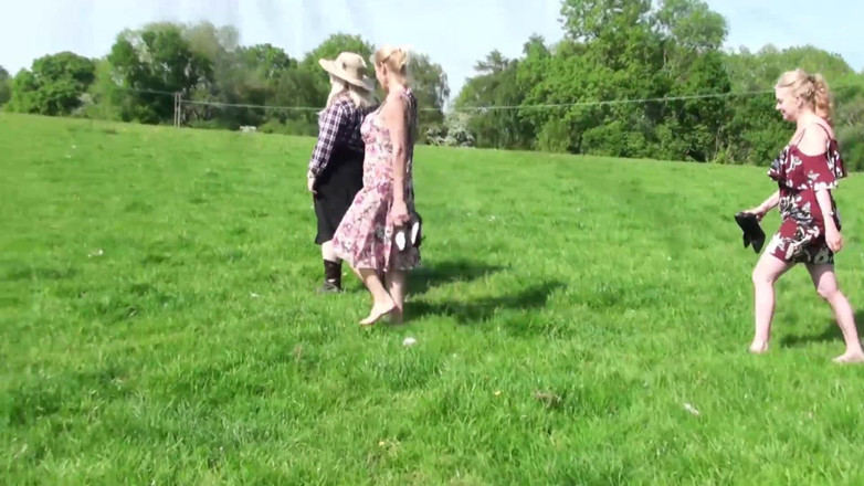 Dirty Doctors Clips - Mature British Lesbians: Toll petani Selena