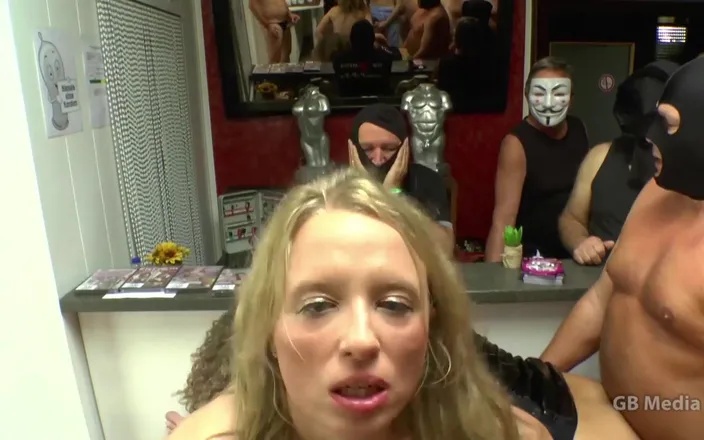 GangBang-Dream: Ela and Julia Cum Swap Creampie Gangbang