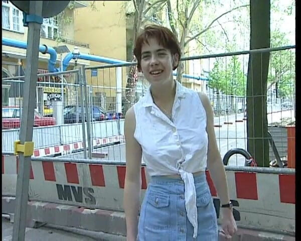 YOUR FIRST PORN: Dianina hustá kundička