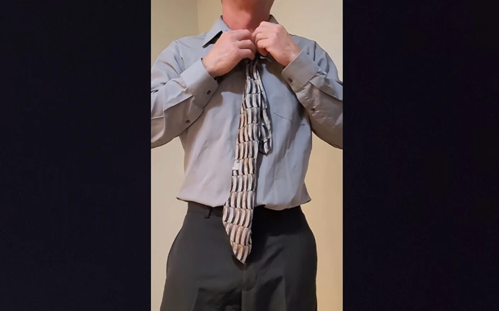 Biggyshots: Long Day at the Office Leads to Big Cock and...