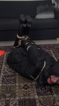 Luna grey - bondage in giacca a pelle HD