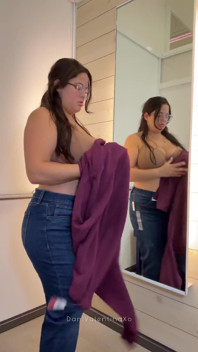 BBW ลองเสื้อผ้า Ft. Busty Dani Valentina