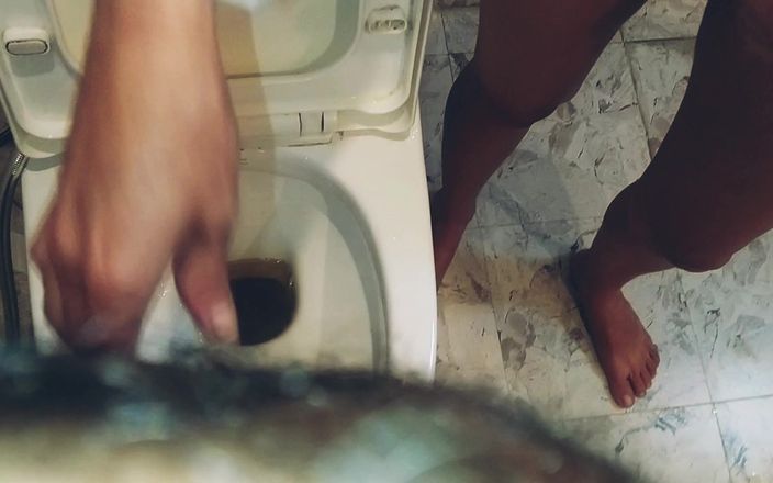 Bolly Karma: 性感熟女的辣妹色情片