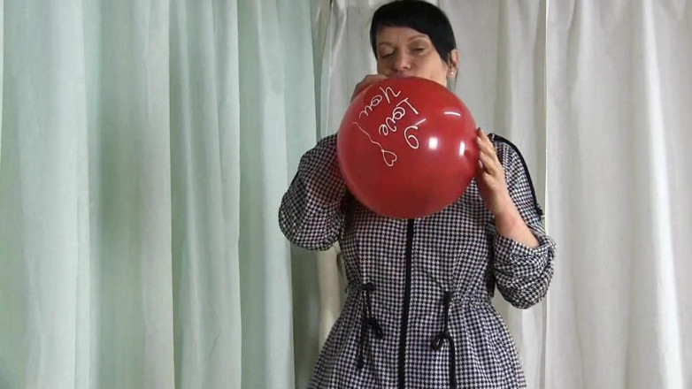 Yvette xtreme: Ballon knallen