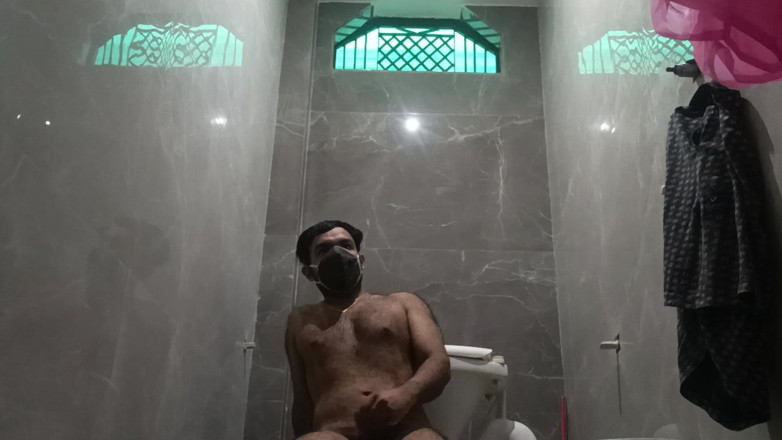 Sansuindia: Devar indien, danse des toilettes nue