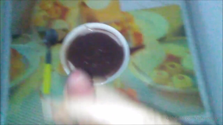 Sylvanus44: Frühstück sperma