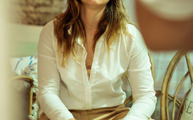 Keilafilms: 그녀는 젖어 우유로 가득 차 떠났습니다. 더 레위니옹 섹스