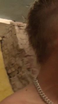 Rubia patinadora de Berlín follada twink