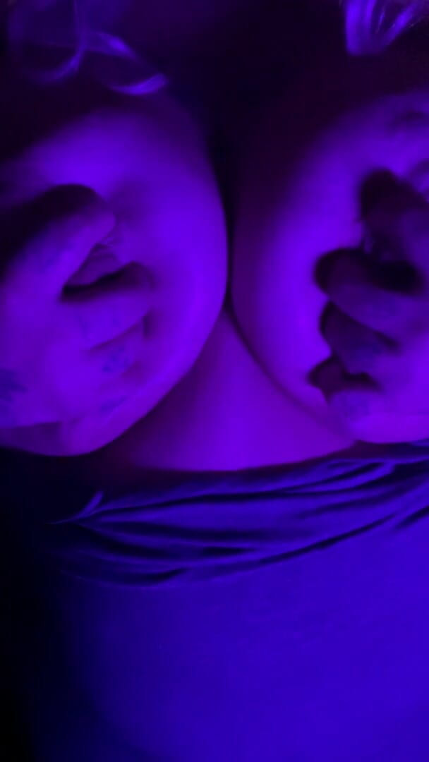 Sinrose: Boobies