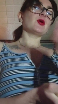 Mẹ kế dạy giật
