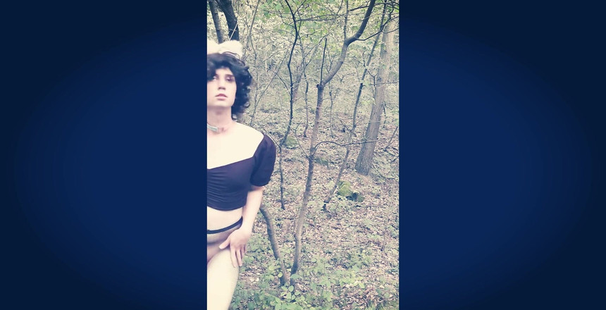 Anna Rios: Loví tě hladová liška a ach, chlapče, ona tě našla