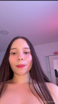 Latina S Chlupatou Vagínou Se Šuká Před Kamerou, Když Je Sama Doma P1
