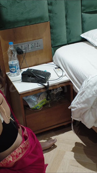Riya v Sárí # 38 Reverzní cowgirl a masturbace kundičky