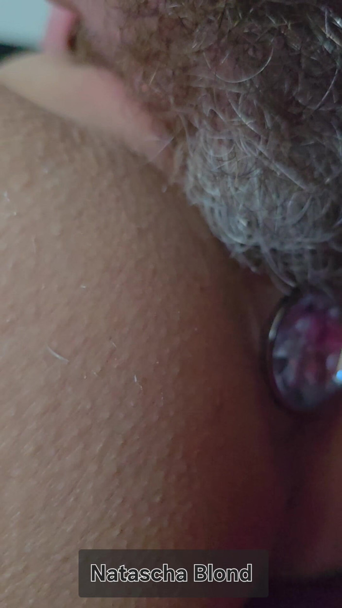 Lordkryos999: ウクライナのビッチを舐めて彼女の膣に射精しました。