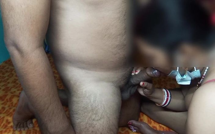 Manjushukla: Я трахаю свою тетушку в позе раком.