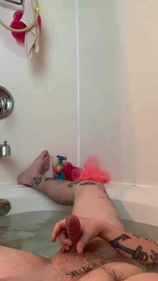 Ryan Thomas: Big cock shoots thick load