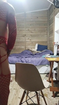 สาวน้อยใส่ถุงน่องตาข่าย