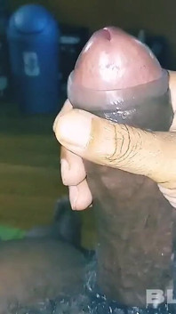 Jerkin ' můj obrovský neobřezaný čůrák a Cummin ' masivní nálož