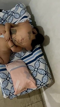 Meksikalı Eş Evde Sürüyor ve Biniyor Video