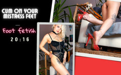 Marlene Moore: Vyvrcholení na vysoké podpatky paní. Femdom, joi v polštině, foot...