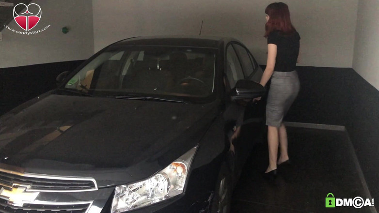 Candystart Videos: Mergulhando e pedalando