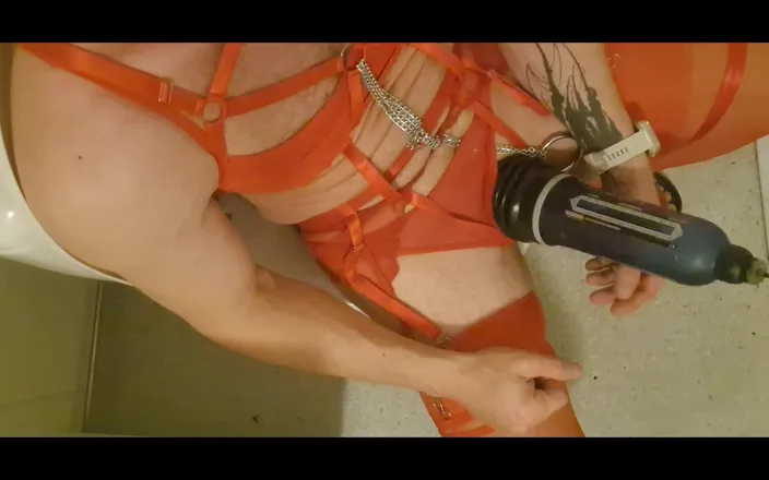 Kit Wiler: Wanted Production - Cock Pumpin in Red Lingeri 21 Cm Long Dick...