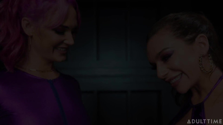 Adult Time: Adult time - 痴迷肛交的Siri dahl和April olsen互相撑开对方的菊花！肛门三人行！